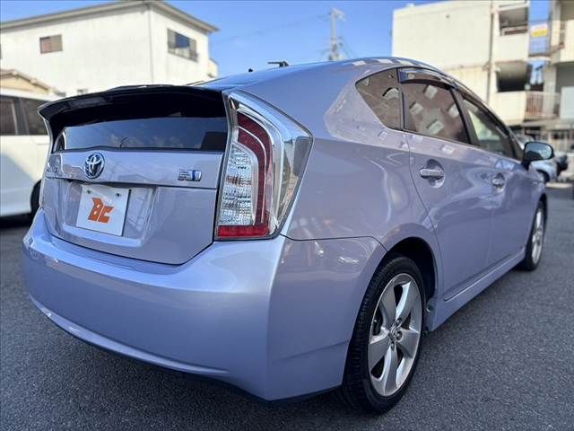TOYOTA PRIUS 2013 Image 31