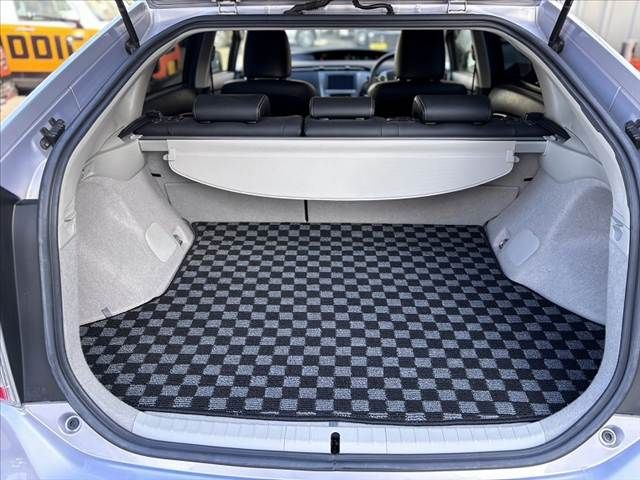 TOYOTA PRIUS 2013 Image 31