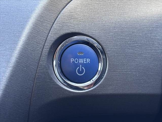 TOYOTA PRIUS 2013 Image 31