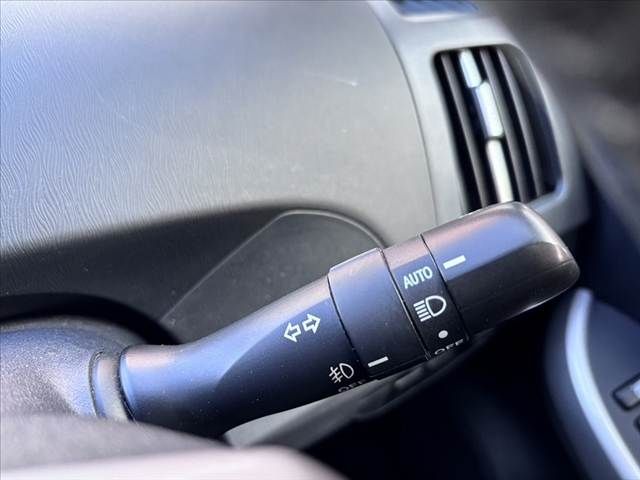 TOYOTA PRIUS 2013 Image 31