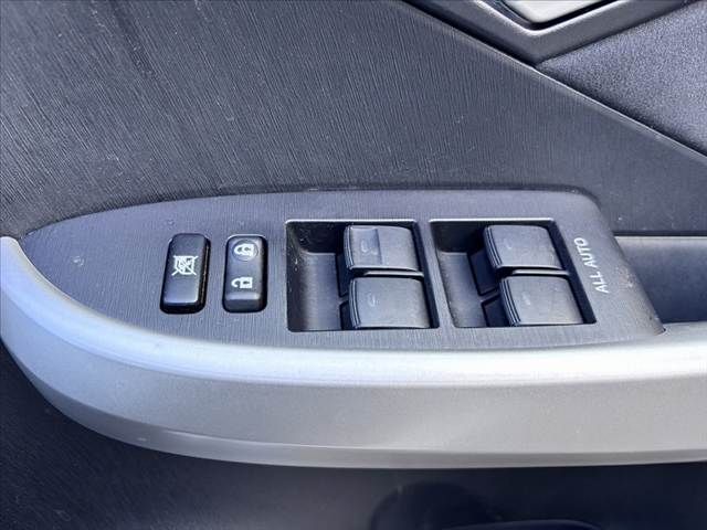 TOYOTA PRIUS 2013 Image 31