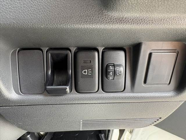 DAIHATSU HIJET TRUCK 4WD 2014 Image 31