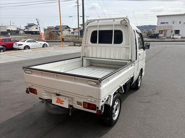 DAIHATSU HIJET TRUCK 4WD 2014 Image 31