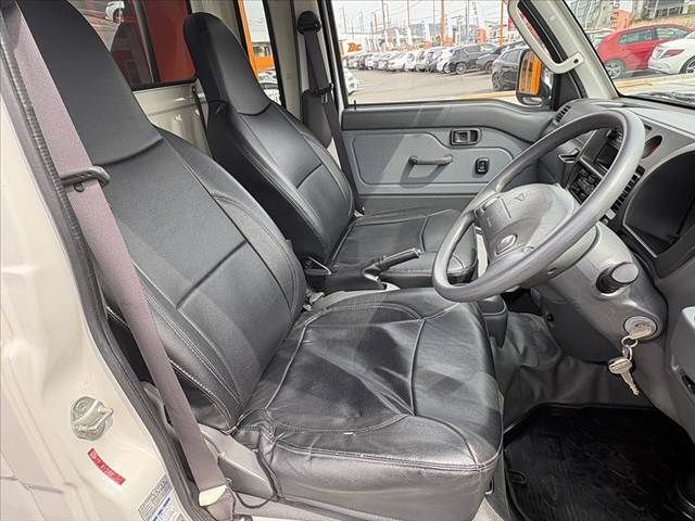 DAIHATSU HIJET TRUCK 4WD 2014 Image 31