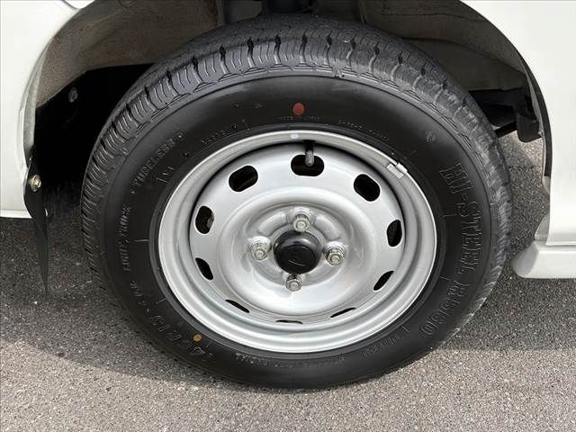 DAIHATSU HIJET TRUCK 4WD 2014 Image 31