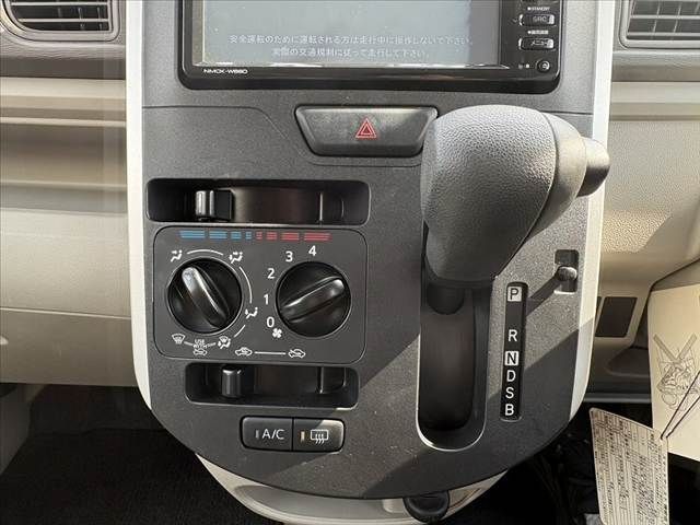 DAIHATSU TANTO 2016 Image 31