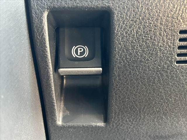 TOYOTA LEXUS IS300H AWD 2022 Image 31