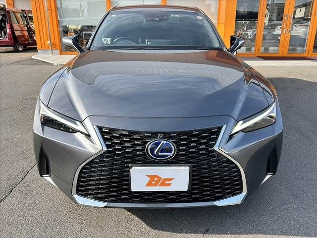 TOYOTA LEXUS IS300H AWD 2022 Image 31