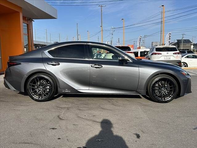TOYOTA LEXUS IS300H AWD 2022 Image 31