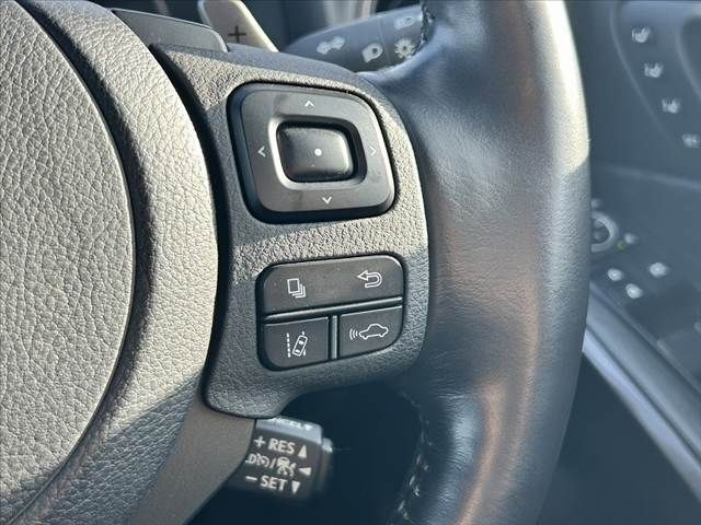 TOYOTA LEXUS IS300H AWD 2022 Image 31