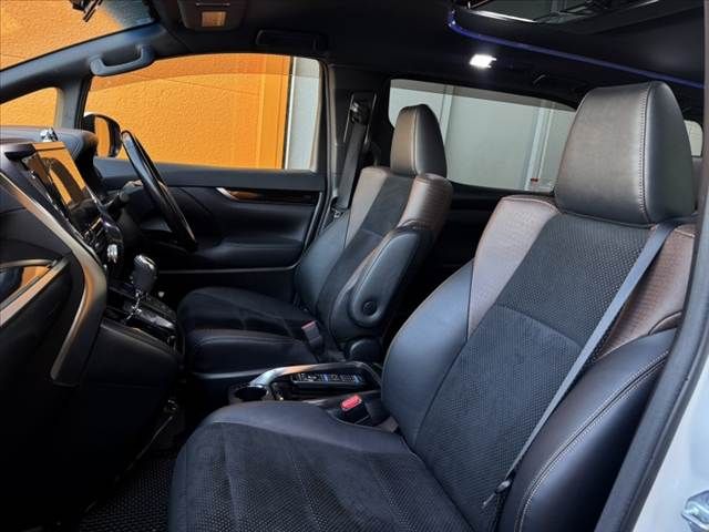 TOYOTA ALPHARD 2017 Image 31