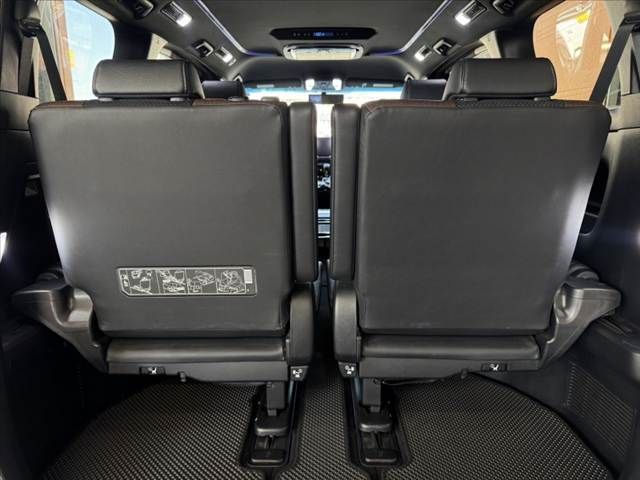 TOYOTA ALPHARD 2017 Image 31