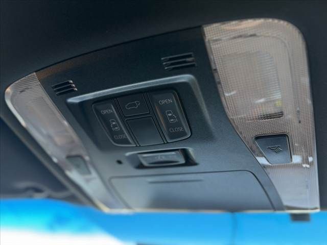 TOYOTA ALPHARD 2017 Image 31