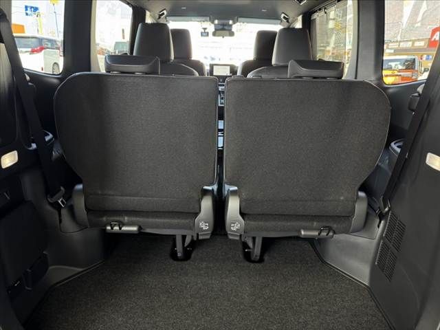 TOYOTA VOXY 2025 Image 31