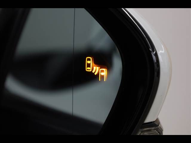 TOYOTA PRIUS PHV 2019 Image 31