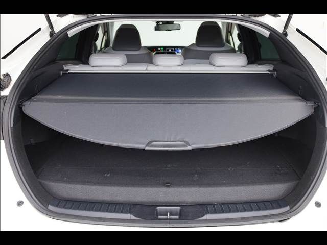 TOYOTA PRIUS PHV 2019 Image 31