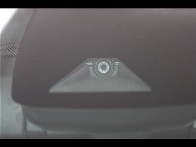 TOYOTA PRIUS PHV 2019 Image 31