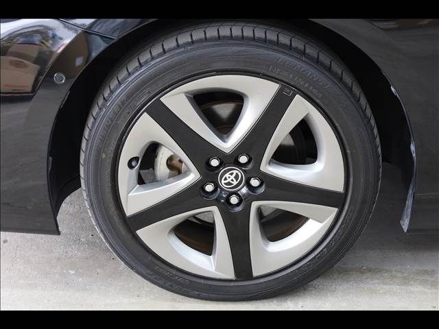 TOYOTA PRIUS PHV 2019 Image 31