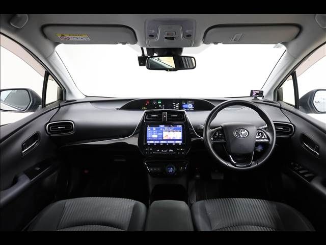 TOYOTA PRIUS 2019 Image 31