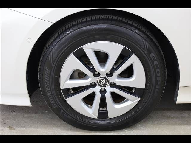 TOYOTA PRIUS 2019 Image 31