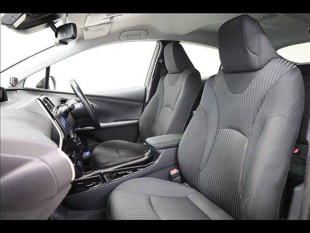 TOYOTA PRIUS 2019 Image 31