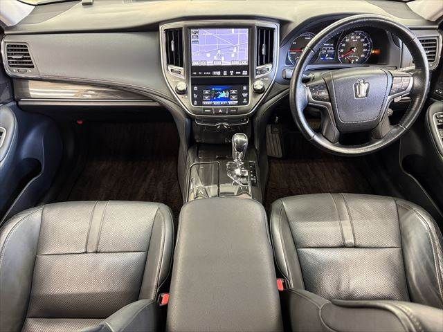 TOYOTA CROWN SEDAN HYBRID 2014 Image 31