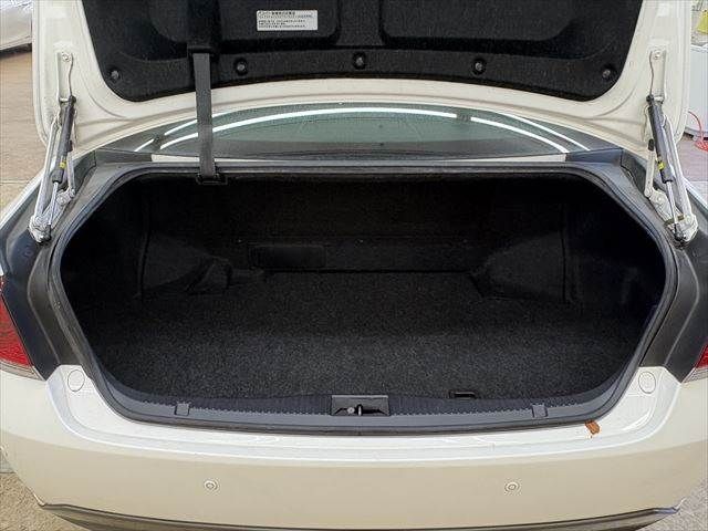 TOYOTA CROWN SEDAN HYBRID 2014 Image 31