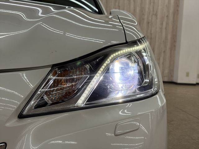 TOYOTA CROWN SEDAN HYBRID 2014 Image 31