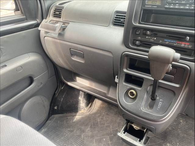 DAIHATSU HIJET CARGO 2010 Image 31