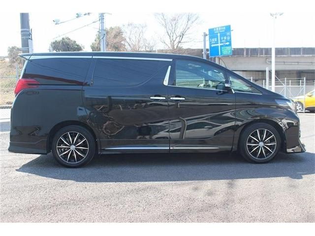 TOYOTA ALPHARD 2017 Image 31