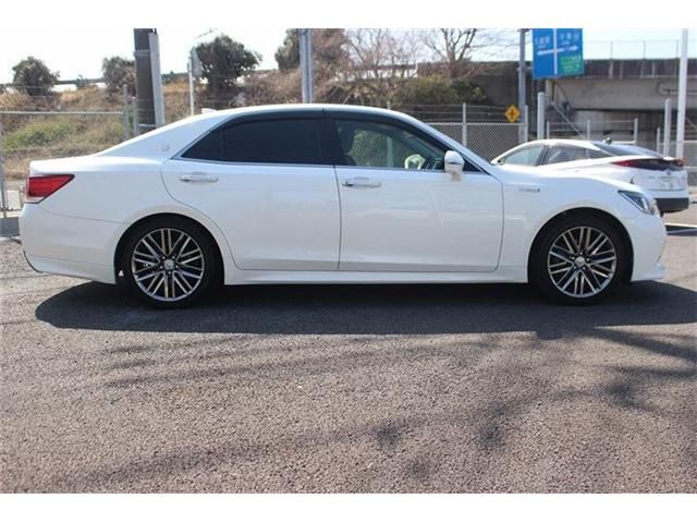 TOYOTA CROWN SEDAN HYBRID 2015 Image 31