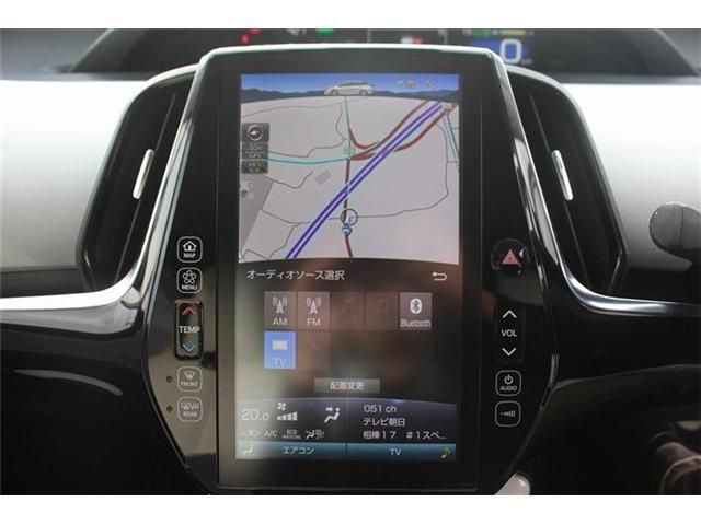 TOYOTA PRIUS PHV 2017 Image 31