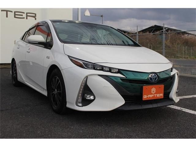 TOYOTA PRIUS PHV 2017 Image 31