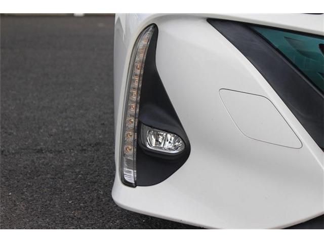 TOYOTA PRIUS PHV 2017 Image 31