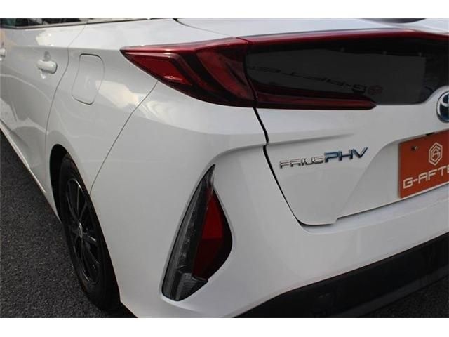 TOYOTA PRIUS PHV 2017 Image 31