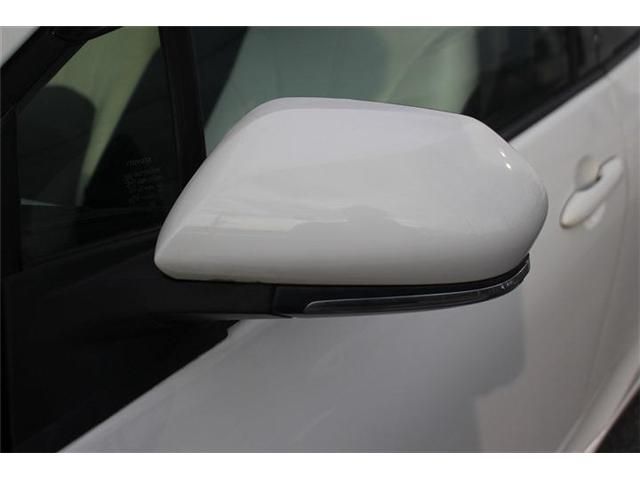 TOYOTA PRIUS PHV 2017 Image 31