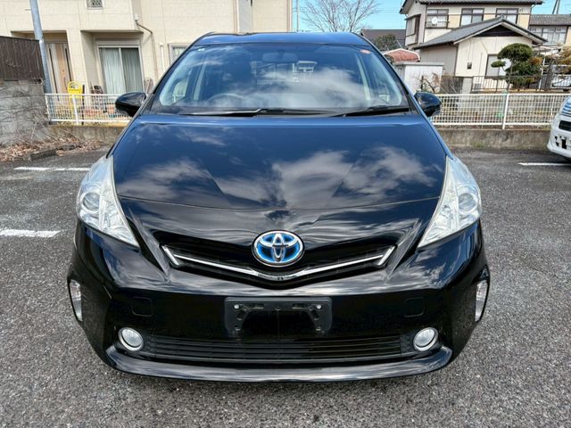 TOYOTA PRIUS ALPHA 2012 Image 31