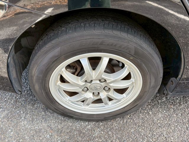 TOYOTA PRIUS ALPHA 2012 Image 31