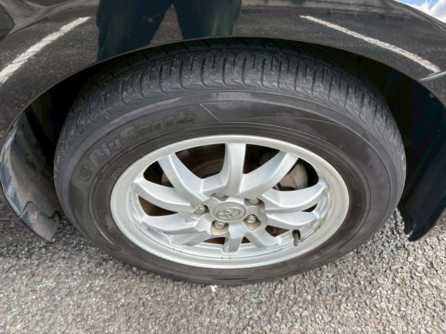 TOYOTA PRIUS ALPHA 2012 Image 31