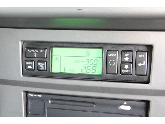 HINO PROFIA 2016 Image 31