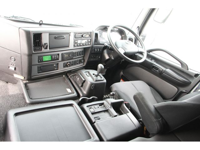 HINO PROFIA 2016 Image 31