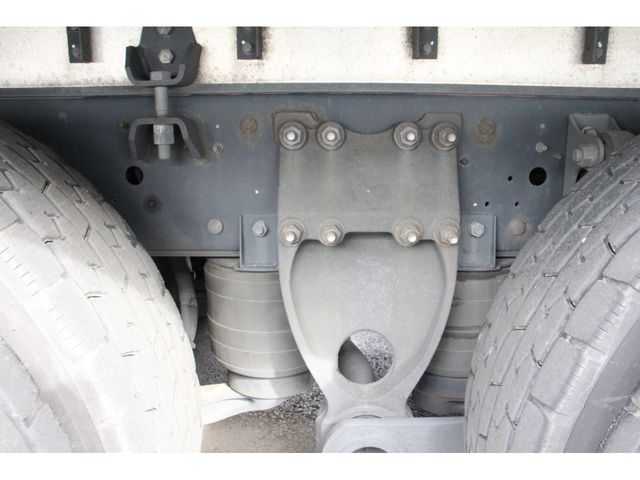 HINO PROFIA 2016 Image 31