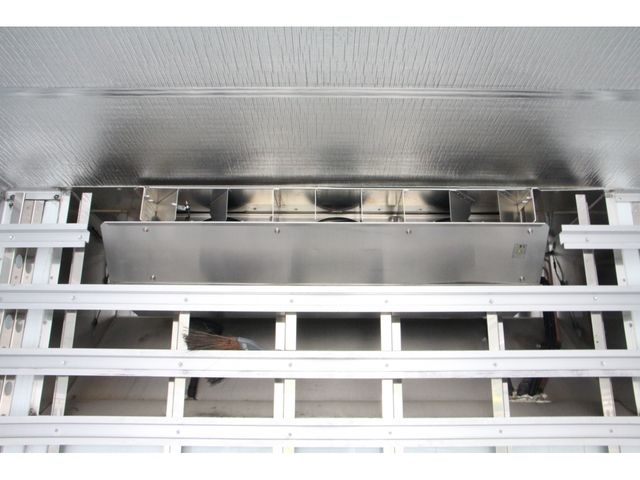 HINO PROFIA 2016 Image 31