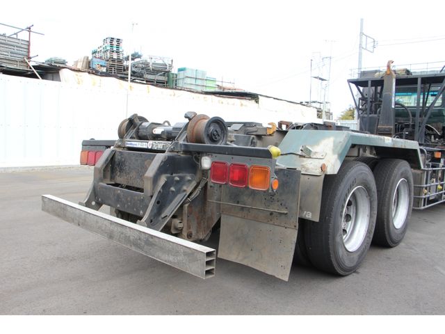 NISSAN DIESEL QUON 2011 Image 31