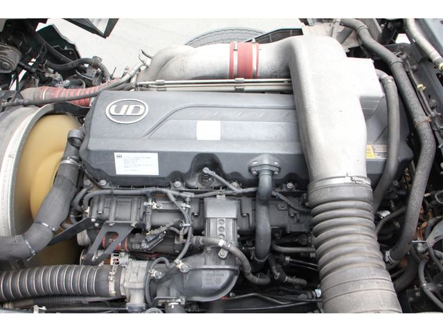 NISSAN DIESEL QUON 2011 Image 31