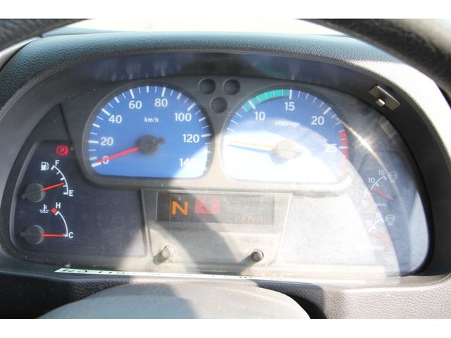 NISSAN DIESEL QUON 2007 Image 31