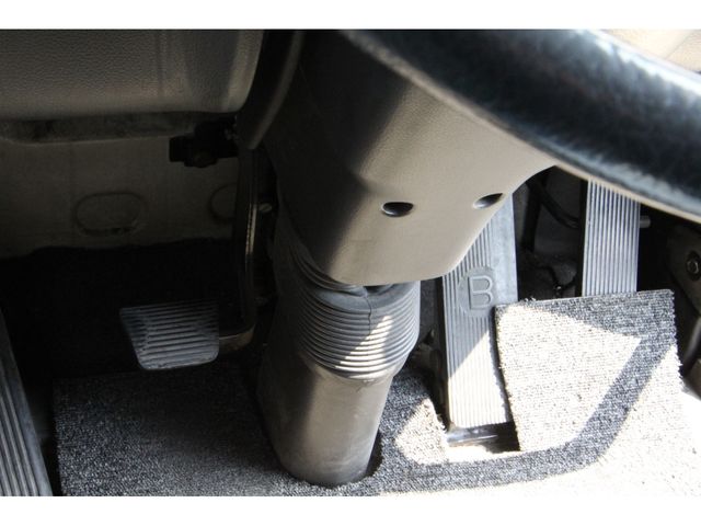 NISSAN DIESEL QUON 2007 Image 31