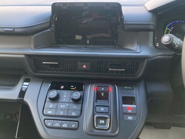 HONDA STEPWAGON E:HEV SPAD 2026 Image 31