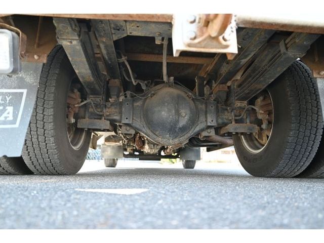 HINO DUTRO 2011 Image 31