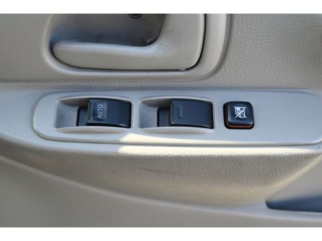 HINO DUTRO 2011 Image 31